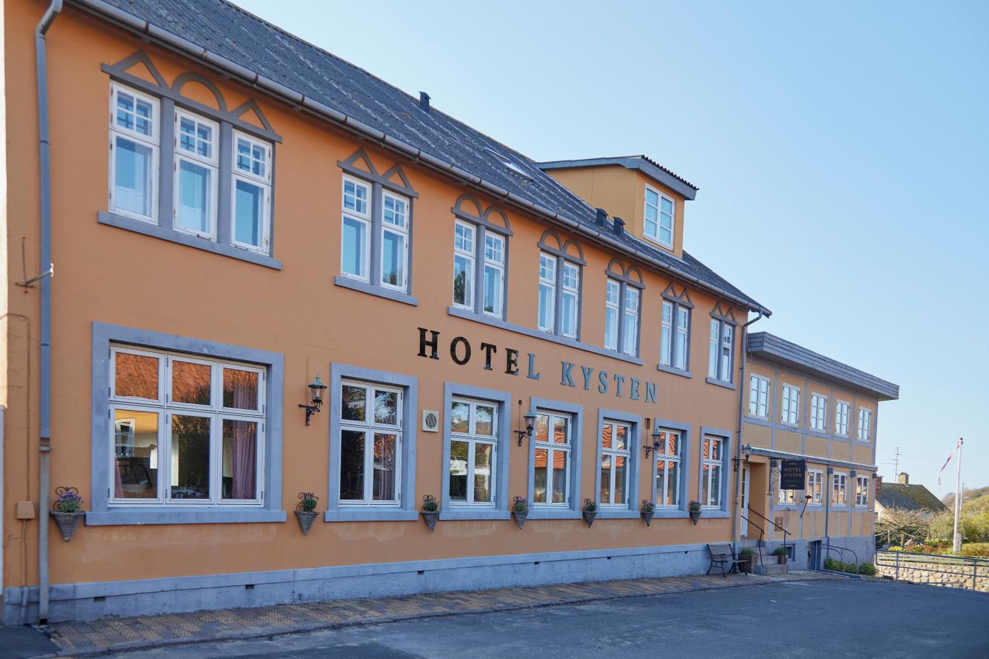 Hotel Kysten Hasle ภายนอก รูปภาพ