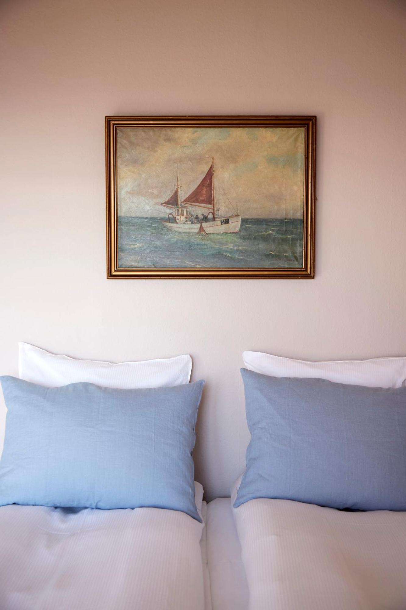Hotel Kysten Hasle ภายนอก รูปภาพ